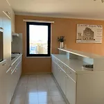 Hydro Seafront With View And Free Parking Apartmán *