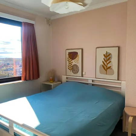 Апартаменти Hydro Seafront With View And Free Parking Остенде