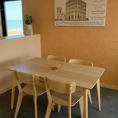 Hydro Seafront With View And Free Parking Apartment
